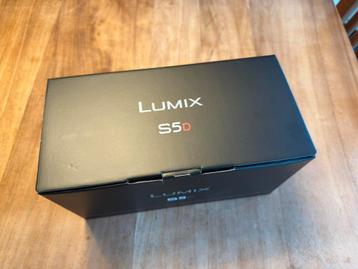NIEUW/5j garantie: Lumix S5D + 18-40 + 2 officiële accu’s beschikbaar voor biedingen