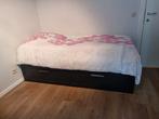 Uitschuifbed incl matrassen, Huis en Inrichting, Ophalen, Overige materialen, Zwart, Tweepersoons