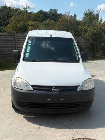 Opel combo c beschikbaar voor biedingen