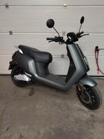 IVA S5 elektrische scooter, Fietsen en Brommers, Ophalen, Zo goed als nieuw