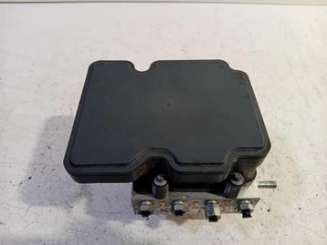 ABS POMP Nissan Pulsar (C13) (01-2013/-) beschikbaar voor biedingen