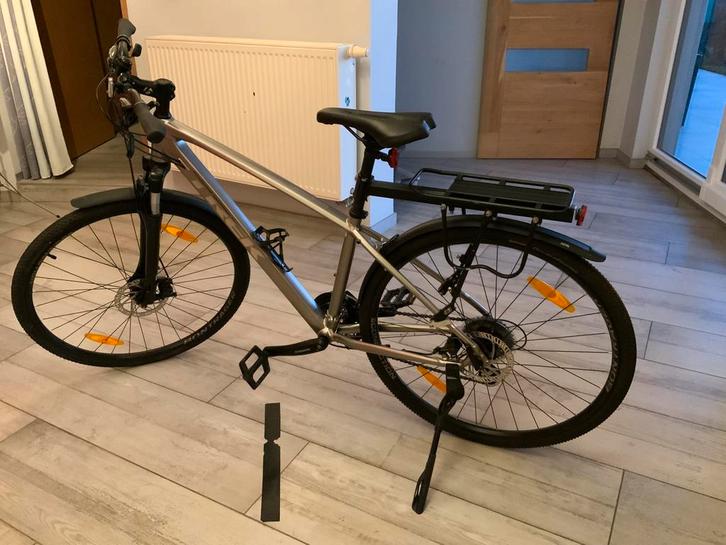 Vélo TREK femme taille M, Fietsen en Brommers, Fietsen | Mountainbikes en ATB, Zo goed als nieuw, Dames, Trek, 49 tot 53 cm, Hardtail