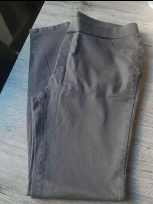 Pantalon gris C&A taille élastiquée taille L, Vêtements | Femmes, Culottes & Pantalons, Comme neuf, Taille 42/44 (L), Gris, Longs