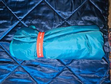 Lichtgewicht zomerslaapzak Quechua beschikbaar voor biedingen