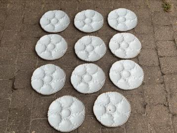 11 assiettes à huîtres anciennes – Cerabel (Porcelaine ) beschikbaar voor biedingen