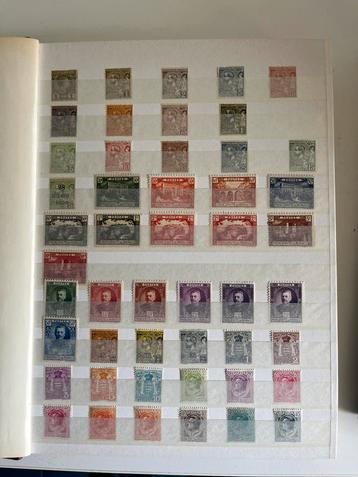 Belle collection de timbres de monaco en 2 classeurs beschikbaar voor biedingen