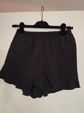 Short H&M  beschikbaar voor biedingen