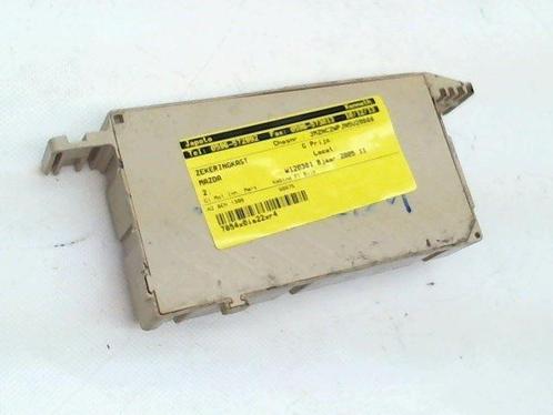 ZEKERINGKAST Mazda 2 (NB / NC / ND / NE) (01-2003/06-2007), Auto-onderdelen, Elektronica en Kabels, Mazda, Gebruikt