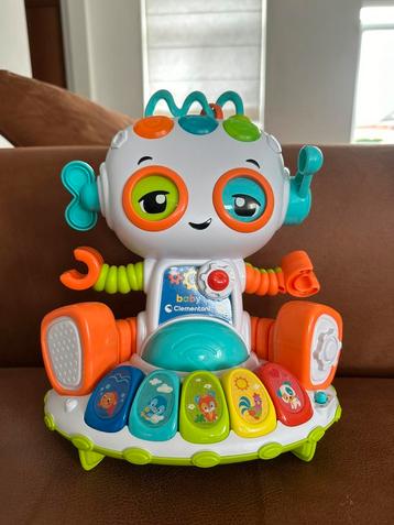 Baby robot clementoni