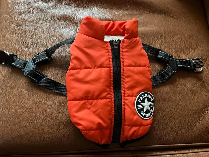 NIEUWE PRIJS  Comfortabele warme outdoor jas voor de hond, Dieren en Toebehoren, Hondenkleding, Zo goed als nieuw, Hondenjas, Ophalen