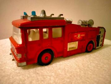 Dinky toys  beschikbaar voor biedingen