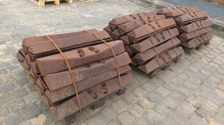 Caterpillar Swamp pads set for D6R D6T and D6 Good condition, Zakelijke goederen, Machines en Bouw | Onderdelen