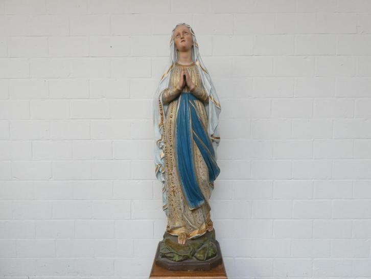"O.L.Vrouw van Lourdes" GROOT beeld, neogotiek, Antiek en Kunst, Antiek | Religieuze voorwerpen, Ophalen