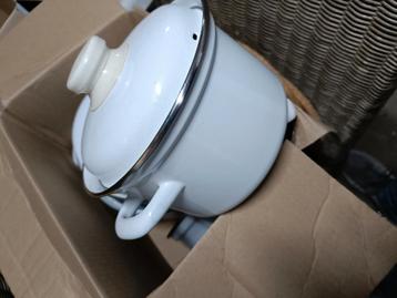 Nieuwe kookpotten set beschikbaar voor biedingen