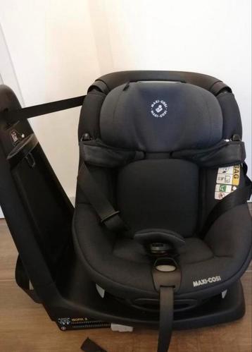 Maxi Cosi Axissfix i-Size is een autostoeltje 360 graden beschikbaar voor biedingen