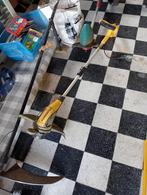 Kanten maaier voor gras, Ophalen