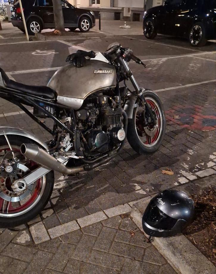 Kawasaki GPZ 750 Cafe Racer, Motoren, Motoren | Kawasaki, Particulier, Sport, meer dan 35 kW, LED Verlichting, Sportuitlaat, Ophalen