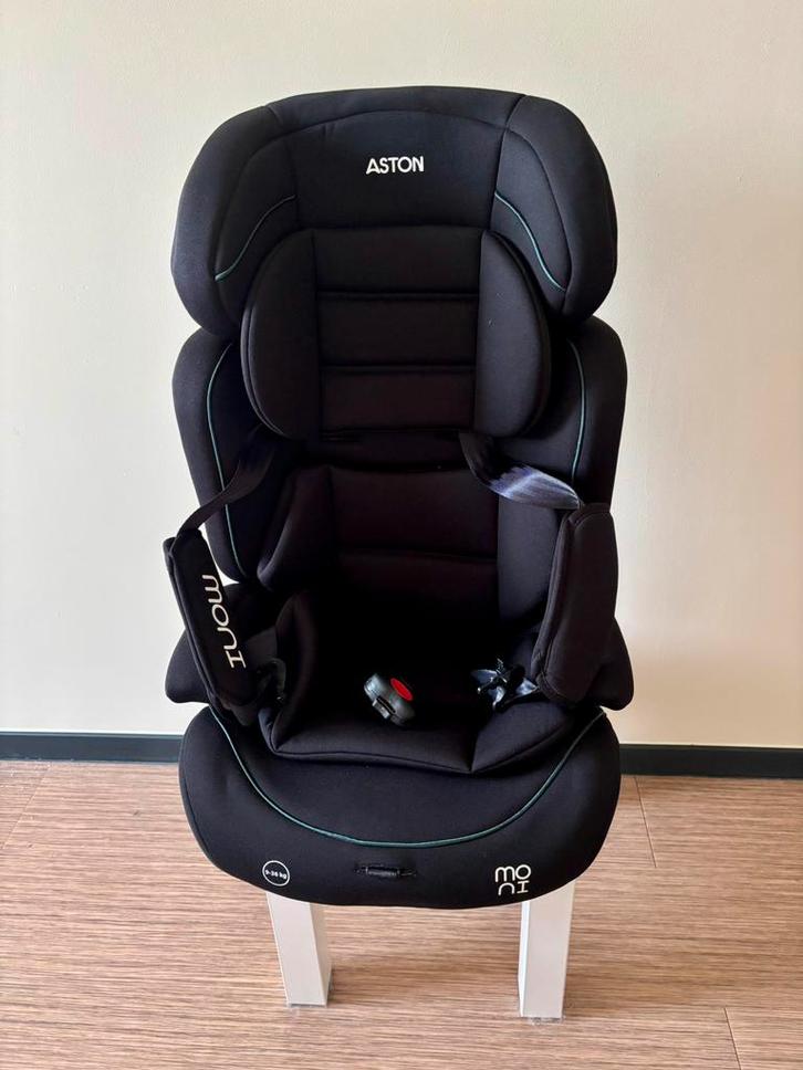 Siège auto bébé et enfant ASTON, Kinderen en Baby's, Autostoeltjes, Zo goed als nieuw, 9 t/m 36 kg, Autogordel of Isofix, Afneembare rugleuning