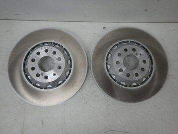 VW T-Roc R 2GA Remschijven Voorzijde Set 340MM 5Q0615301P NI beschikbaar voor biedingen