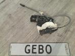 PORTIERSLOT RECHTS VOOR Audi A3 Sportback (8VA / 8VF), Gebruikt, Rechts, Audi