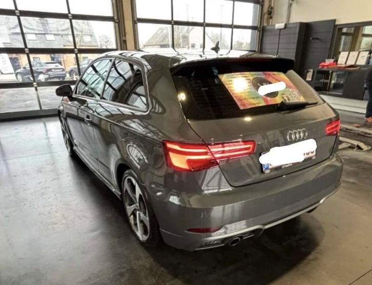 Audi A3 Sline, Auto's, Audi, Particulier, A3, Benzine, Euro 6, Berline, 3 deurs, Handgeschakeld, Zilver of Grijs, Zwart, Leder en Stof