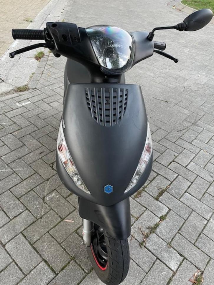 piaggio zip, Fietsen en Brommers, Scooters | Piaggio, Gebruikt, Zip, Klasse B (45 km/u), Benzine, Ophalen