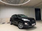 HYUNDAI TUCSON/NAVI/CAMERA/TREKHAAK/ZETELVERWARMNG/12MGARANT, Auto's, Testrit aan huis, Stof, Zwart, Handgeschakeld