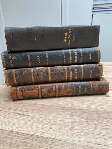 Oude notaris boeken ca. 1900 beschikbaar voor biedingen