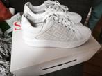 Chaussures Guess ORIGINAL, Vêtements | Femmes, Chaussures, Enlèvement