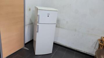 AEG koelkast met vriesvak met twee deuren, afmetingen 140 cm beschikbaar voor biedingen