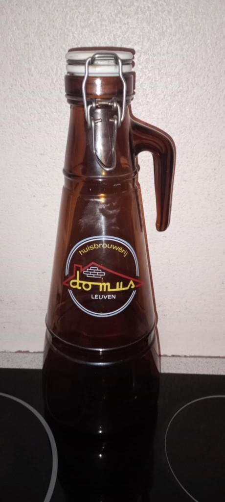 Brouwerij bierfles Huisbrouwerij Domus 1,5 L, Verzamelen, Biermerken, Gebruikt, Flesje(s), Overige merken, Ophalen of Verzenden