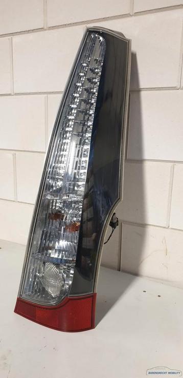 LED achterlicht rechts Grandis Mitsubishi 22087642 passagier beschikbaar voor biedingen