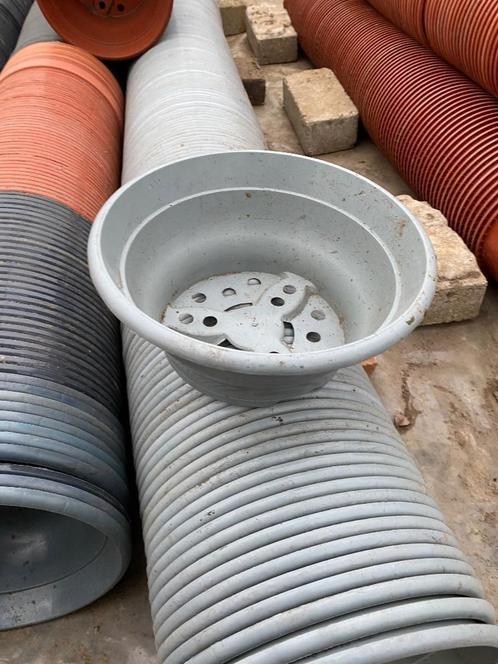 500 ronde plantenschotels, Tuin en Terras, Bloempotten, Zo goed als nieuw, Kunststof, Binnen, Balkon, Tuin, Minder dan 25 cm, Rond