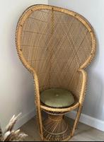 Pauwenstoel Rotan, Ophalen