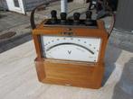Antieke voltmeter in prachtige originele staat !, Ophalen of Verzenden, Zo goed als nieuw, Multimeter