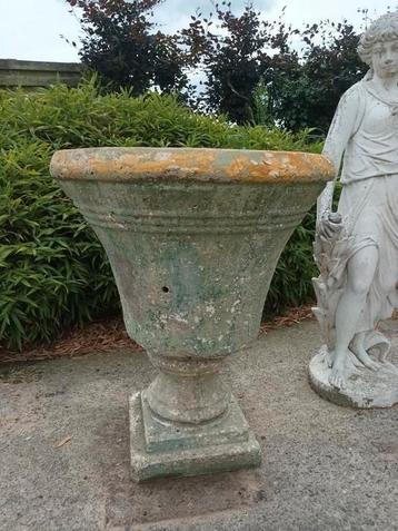 Super grote XXL gepatineerde tuinvaas  beschikbaar voor biedingen