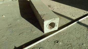 Linteau béton 19x19 - 1 mètre  beschikbaar voor biedingen