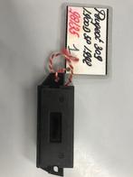 KLOK Peugeot 309 II (3C / 3A) (01-1989/12-1994), Gebruikt, Peugeot