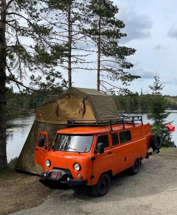UAZ Bukhanka 4x4 beschikbaar voor biedingen