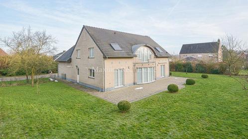 Huis te huur in Wezembeek-Oppem, 5 slpks, Immo, Huizen te huur, Vrijstaande woning, B