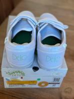 Witte DETO sportschoenen/turnpantoffels maat 40/41, Ophalen of Verzenden, Zo goed als nieuw, Sportschoenen