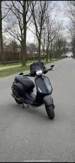 Vespa sprint e5 2022, Fietsen en Brommers, Scooters | Vespa, Ophalen, Zo goed als nieuw