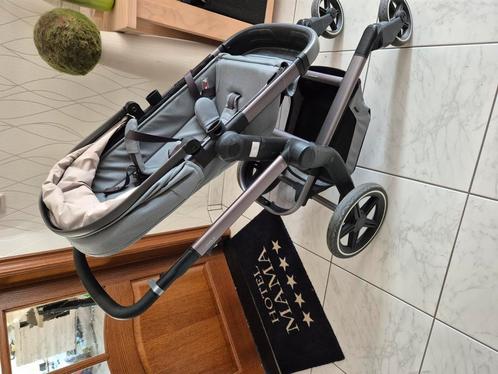 Joolz day+, Kinderen en Baby's, Buggy's, Zo goed als nieuw, Overige merken, Regenhoes, Voetenzak, Zonnekap, Ophalen