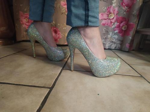 Plateforme à strass, pointure 39, Milano (jamais mise), Kleding | Dames, Schoenen, Nieuw, Schoenen met hoge hakken, Overige kleuren