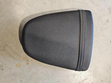 Duozadel gsxr 600 750 srad zadel beschikbaar voor biedingen