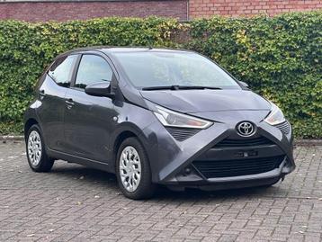 Toyota Aygo 1.0 Automatique Essence/Climatisation/CarPlay/CA disponible aux enchères