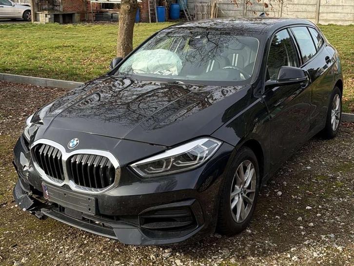 BMW 1 Serie 116 i * ACCIDENTEE *, Autos, BMW, Entreprise, Achat, Série 1, ABS, Airbags, Air conditionné, Bluetooth, Ordinateur de bord