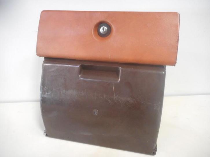 COMPARTIMENT A GANTS Maserati Biturbo (01-1981/12-1995), Autos : Pièces & Accessoires, Tableau de bord & Interrupteurs, Maserati