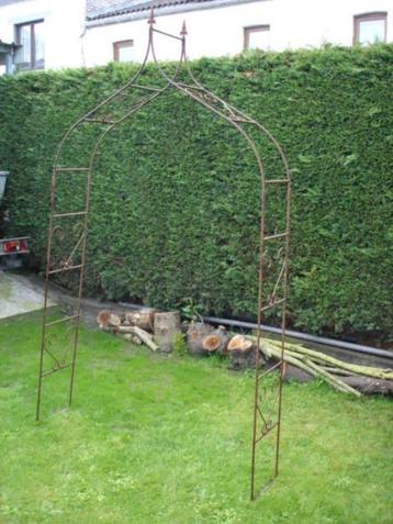 volledig spitse smeedijzeren boog, zie foto's! beschikbaar voor biedingen