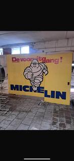 Michelin uithangbord, Ophalen